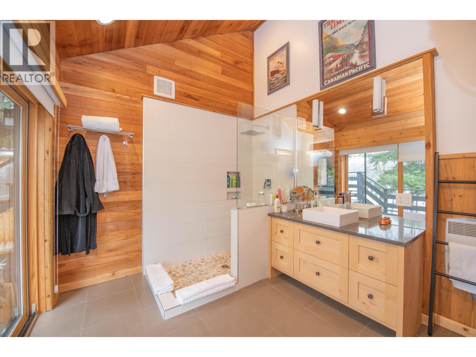 13804 Ponderosa Way, Coldstream, British Columbia  V1B 1A4 - Photo 31 - 10357157