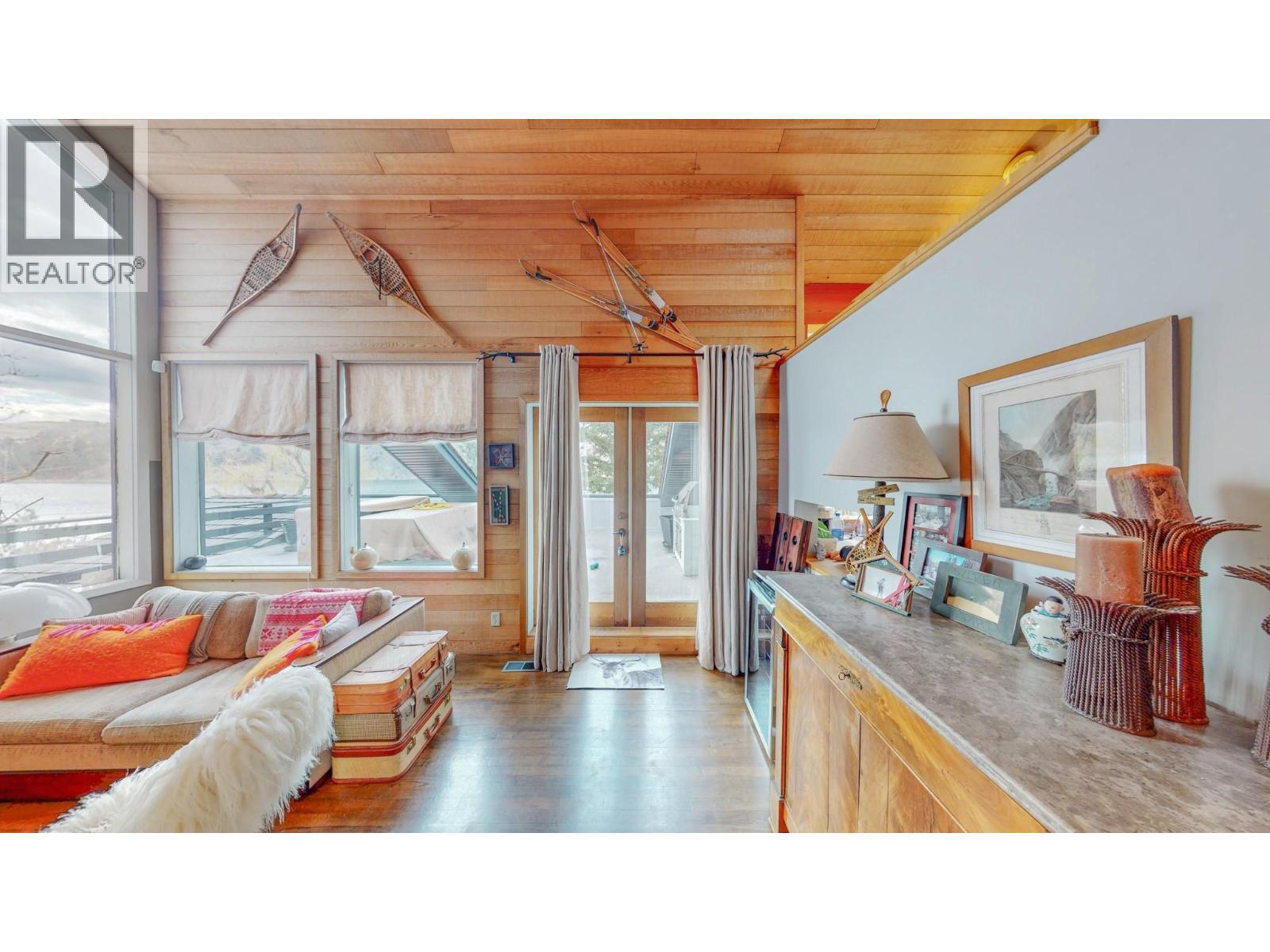 13804 Ponderosa Way, Coldstream, British Columbia  V1B 1A4 - Photo 5 - 10357157