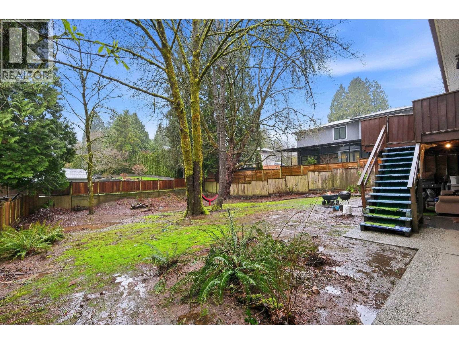 8285 Burnlake Drive, Burnaby, British Columbia  V5A 3L1 - Photo 25 - R3110397