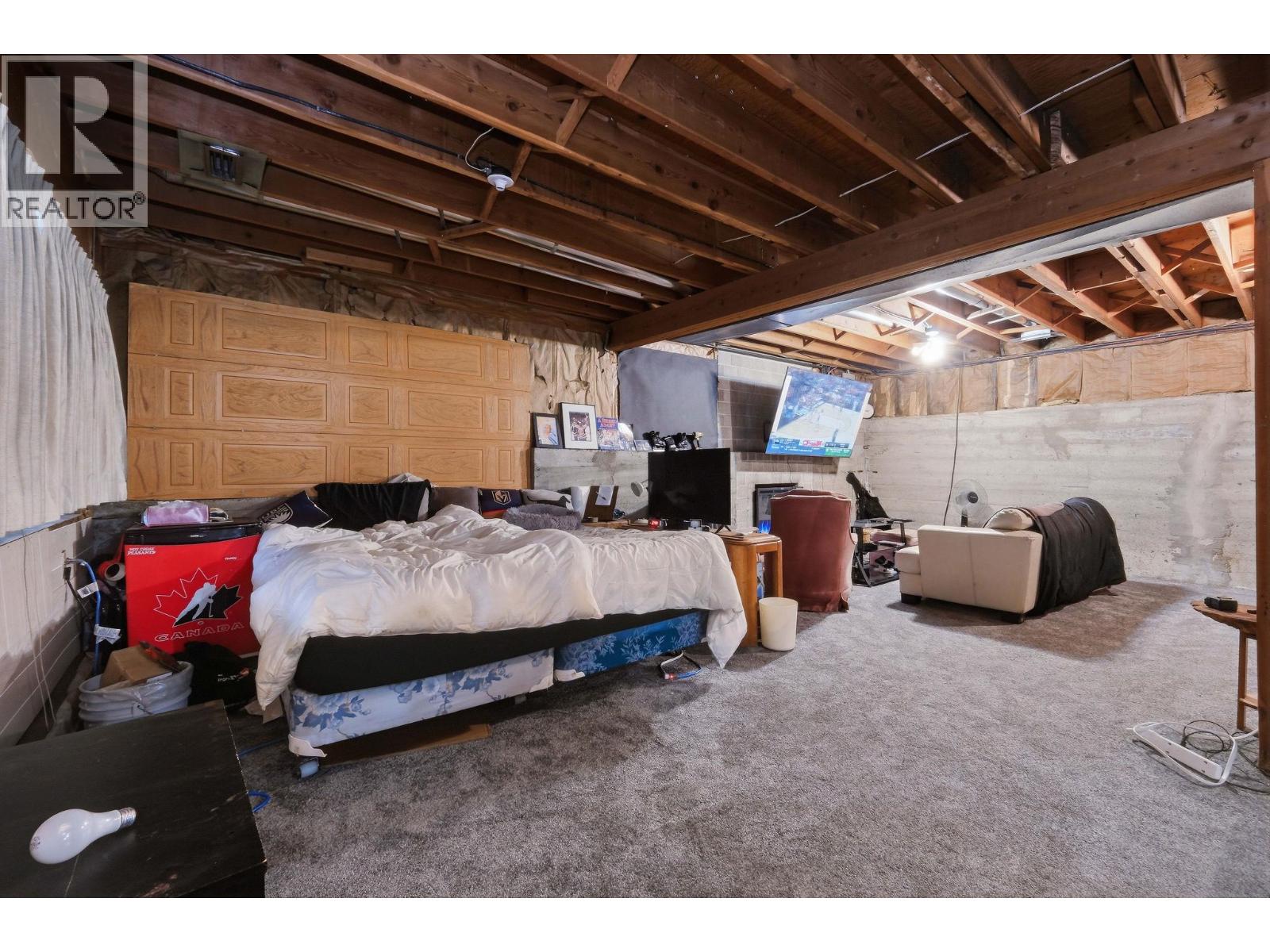 8285 Burnlake Drive, Burnaby, British Columbia  V5A 3L1 - Photo 19 - R3110397