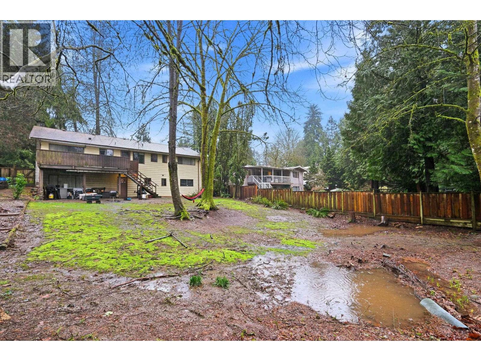 8285 Burnlake Drive, Burnaby, British Columbia  V5A 3L1 - Photo 28 - R3110397