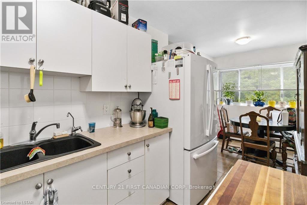 201 - 1174 Hamilton Road E, London East, Ontario  N5W 1A9 - Photo 7 - X12992090