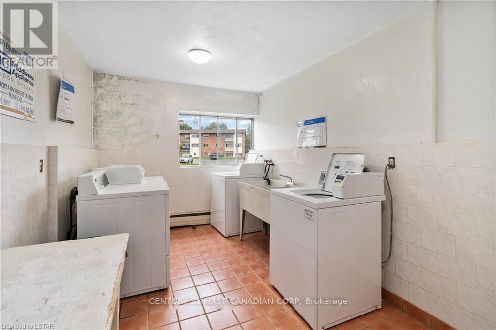 201 - 1174 Hamilton Road E, London East, Ontario  N5W 1A9 - Photo 9 - X12992090