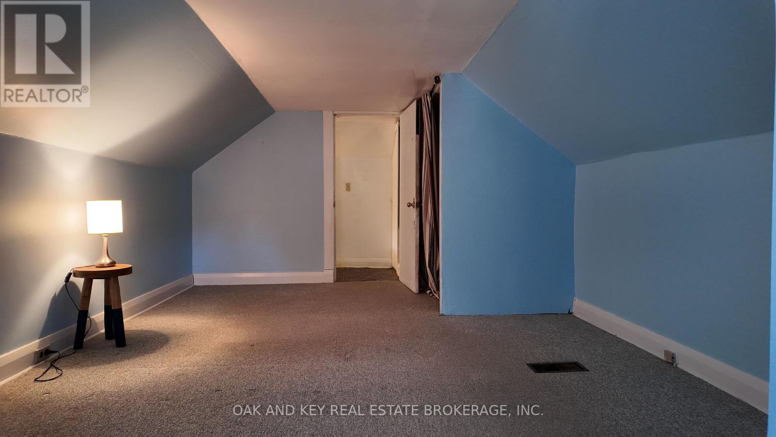 32 Tennyson Street, London East, Ontario  N5Z 2K7 - Photo 12 - X12992092