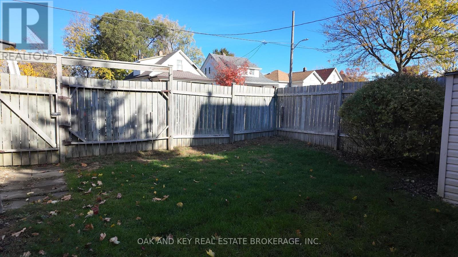 32 Tennyson Street, London East, Ontario  N5Z 2K7 - Photo 3 - X12992092