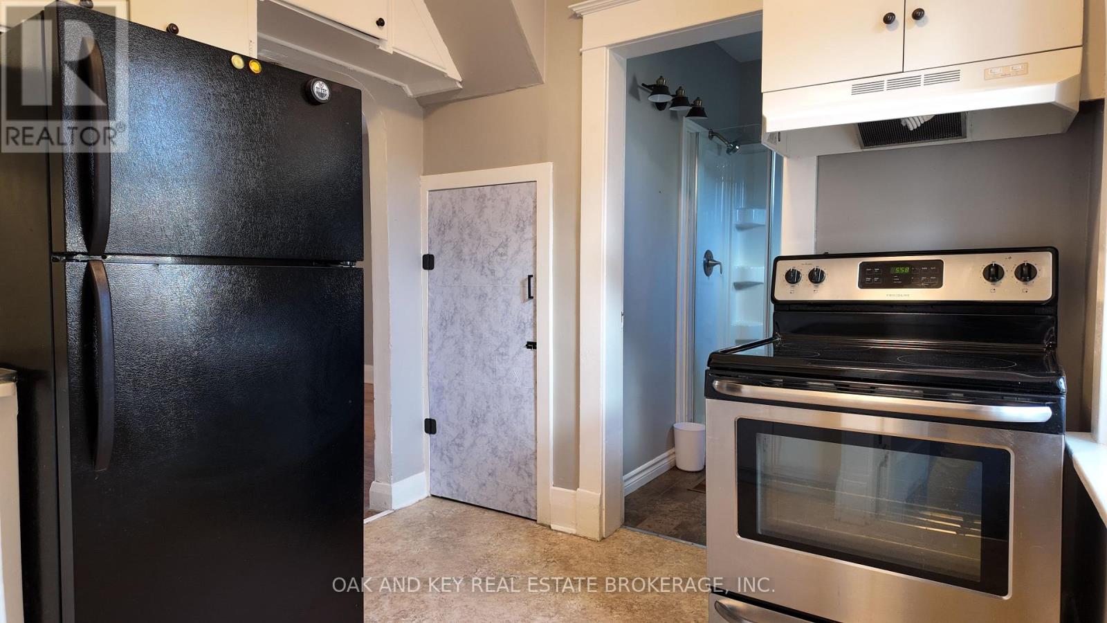 32 Tennyson Street, London East, Ontario  N5Z 2K7 - Photo 7 - X12992092