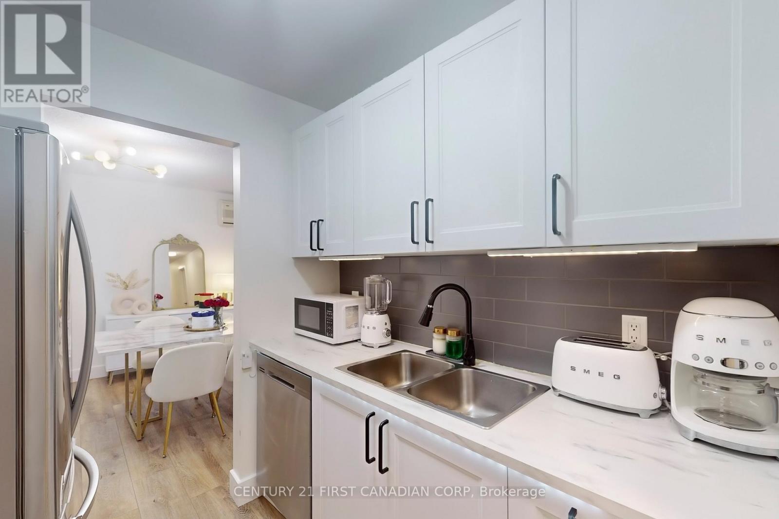 319 - 735 Deveron Crescent, London South, Ontario  N5Z 4X8 - Photo 15 - X12992094