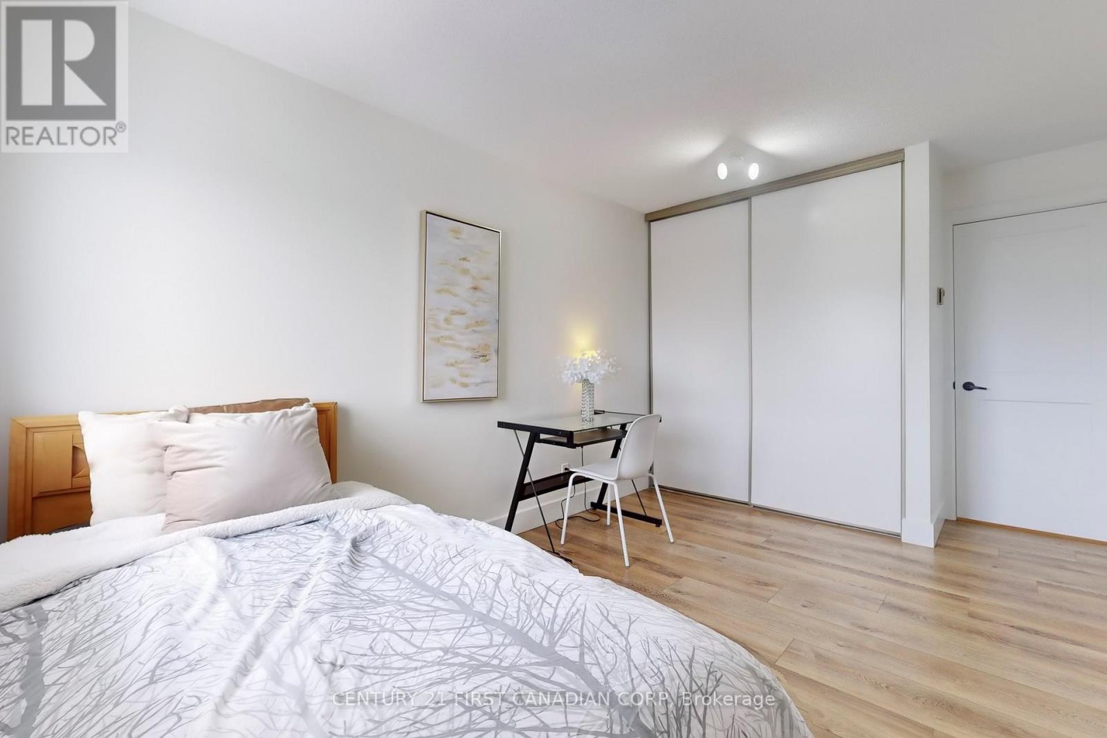 319 - 735 Deveron Crescent, London South, Ontario  N5Z 4X8 - Photo 32 - X12992094