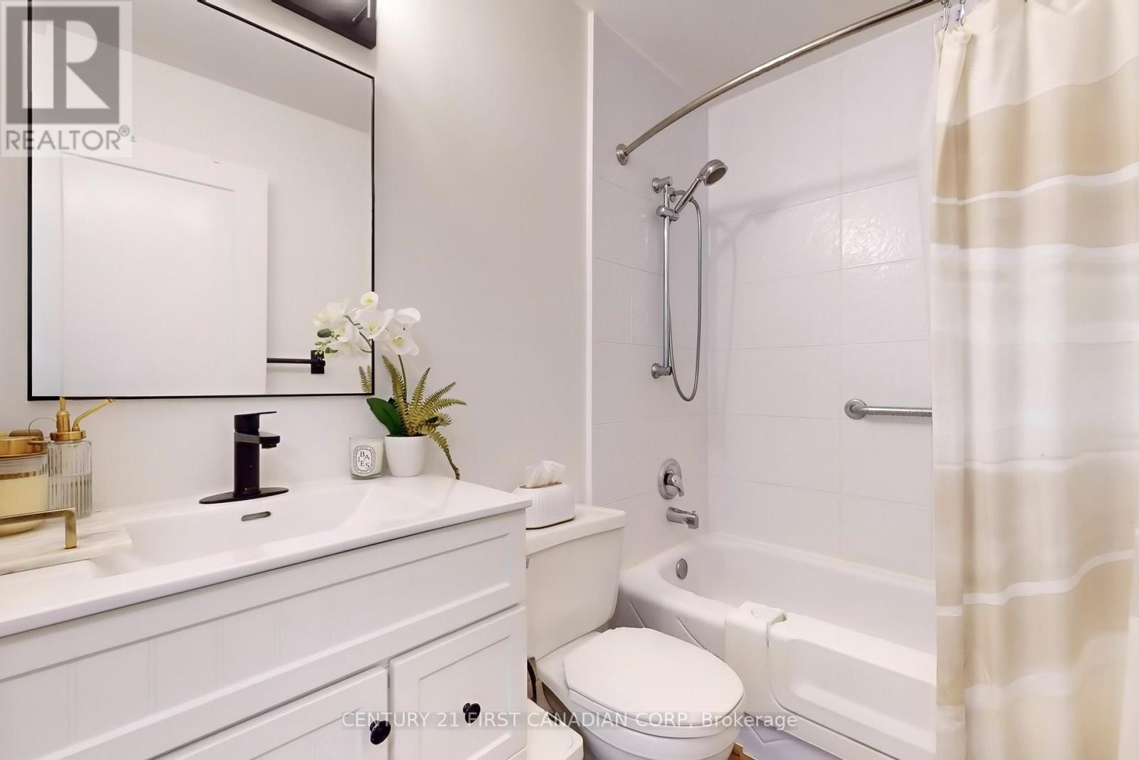 319 - 735 Deveron Crescent, London South, Ontario  N5Z 4X8 - Photo 33 - X12992094