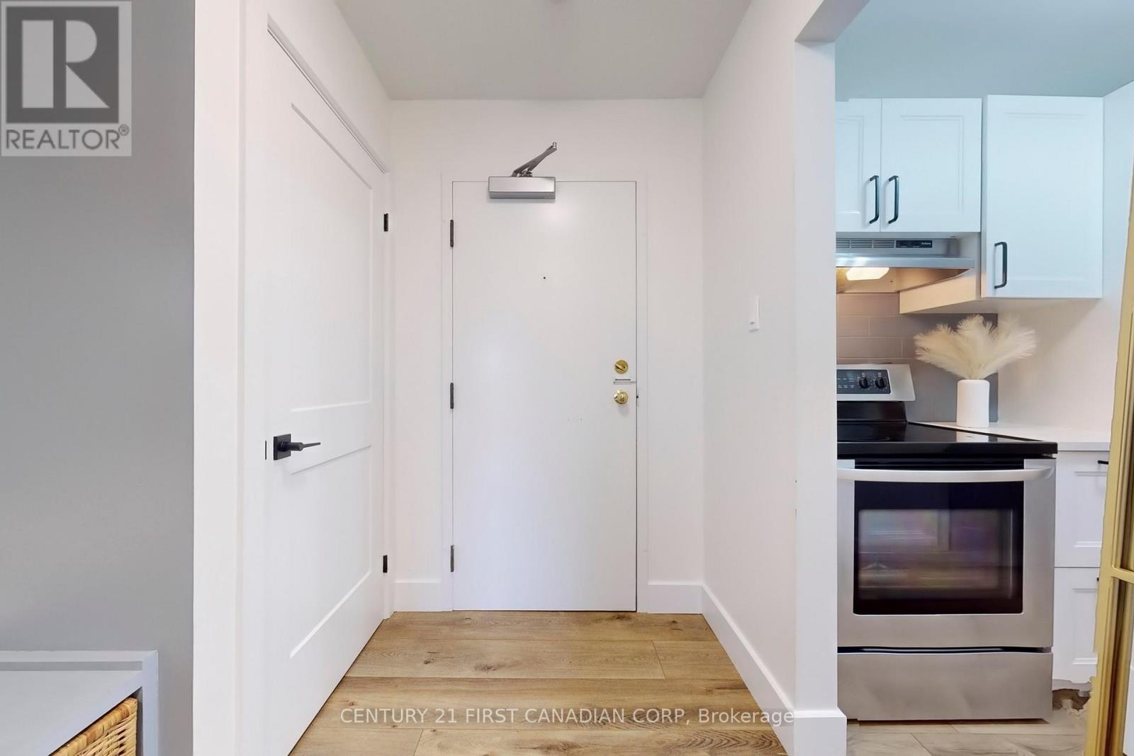 319 - 735 Deveron Crescent, London South, Ontario  N5Z 4X8 - Photo 38 - X12992094