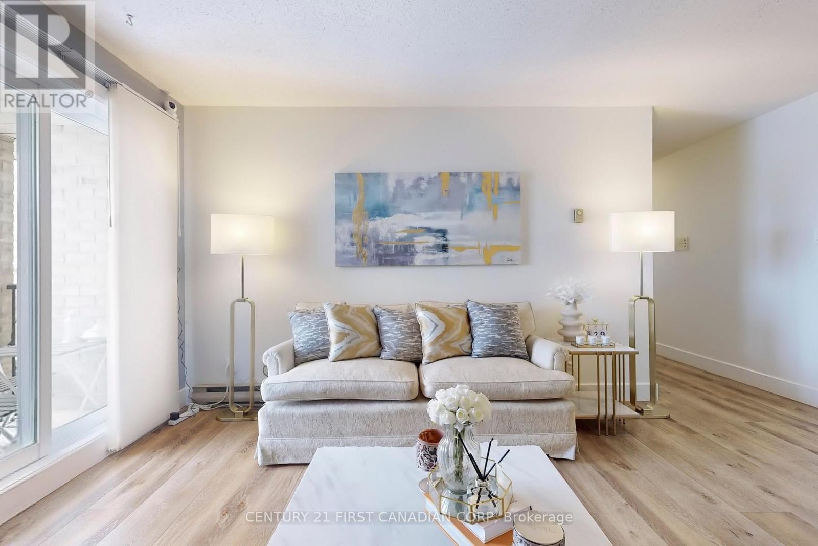 319 - 735 Deveron Crescent, London South, Ontario  N5Z 4X8 - Photo 8 - X12992094