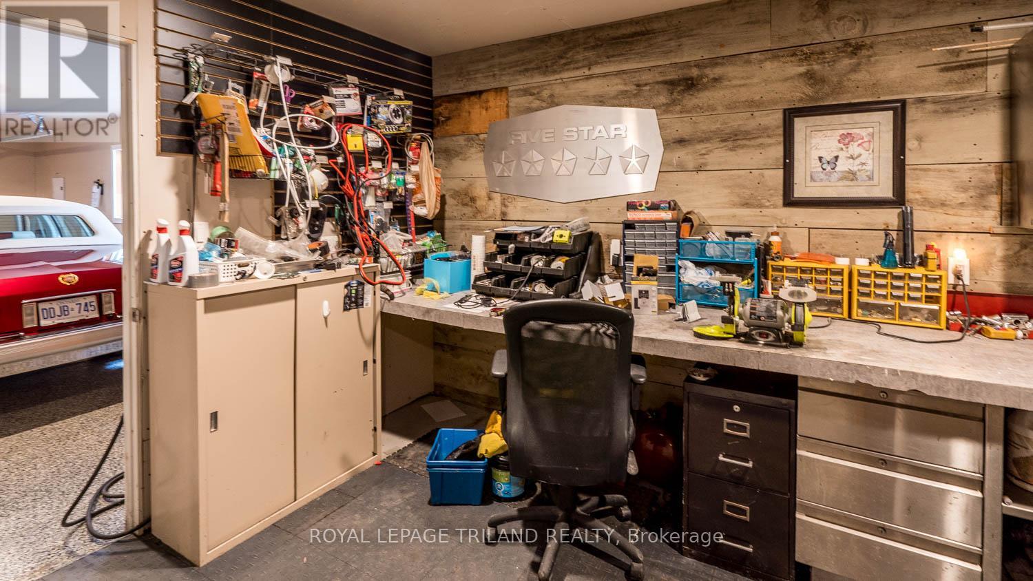 458 Boler Road, London South, Ontario N6K 2K7 - Photo 41 - X12992150