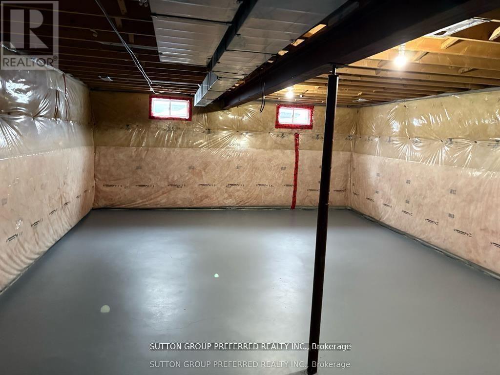 331 Simpson Crescent, London East, Ontario  N5V 5E1 - Photo 7 - X12992334