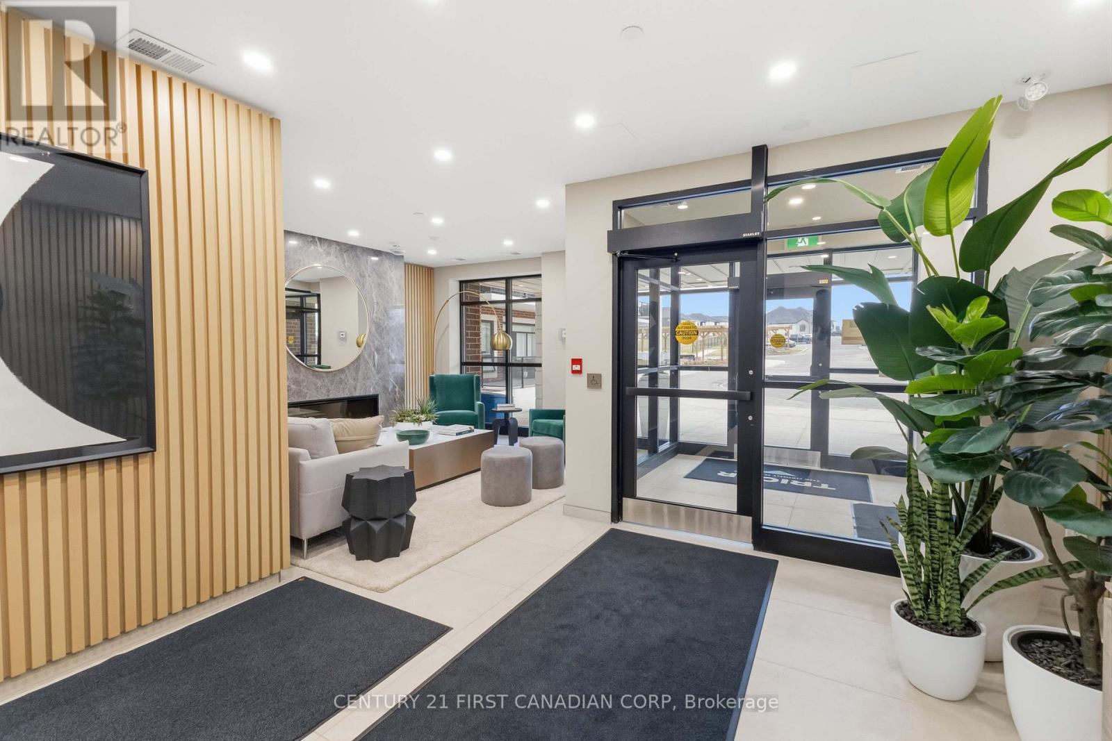 105 - 1975 Fountain Grass Drive, London South, Ontario  N6K 0M3 - Photo 6 - X12992370