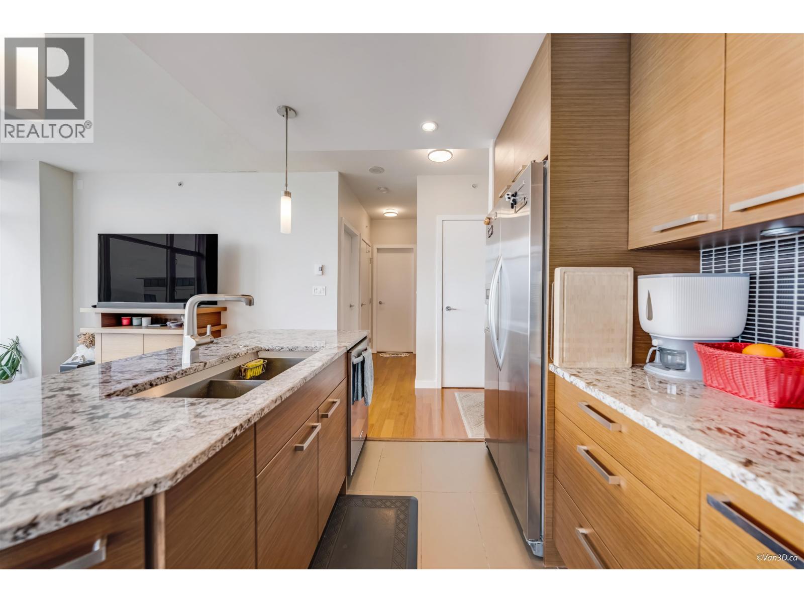 2405 6188 Wilson Avenue, Burnaby, British Columbia  V5H 0A5 - Photo 17 - R3110236