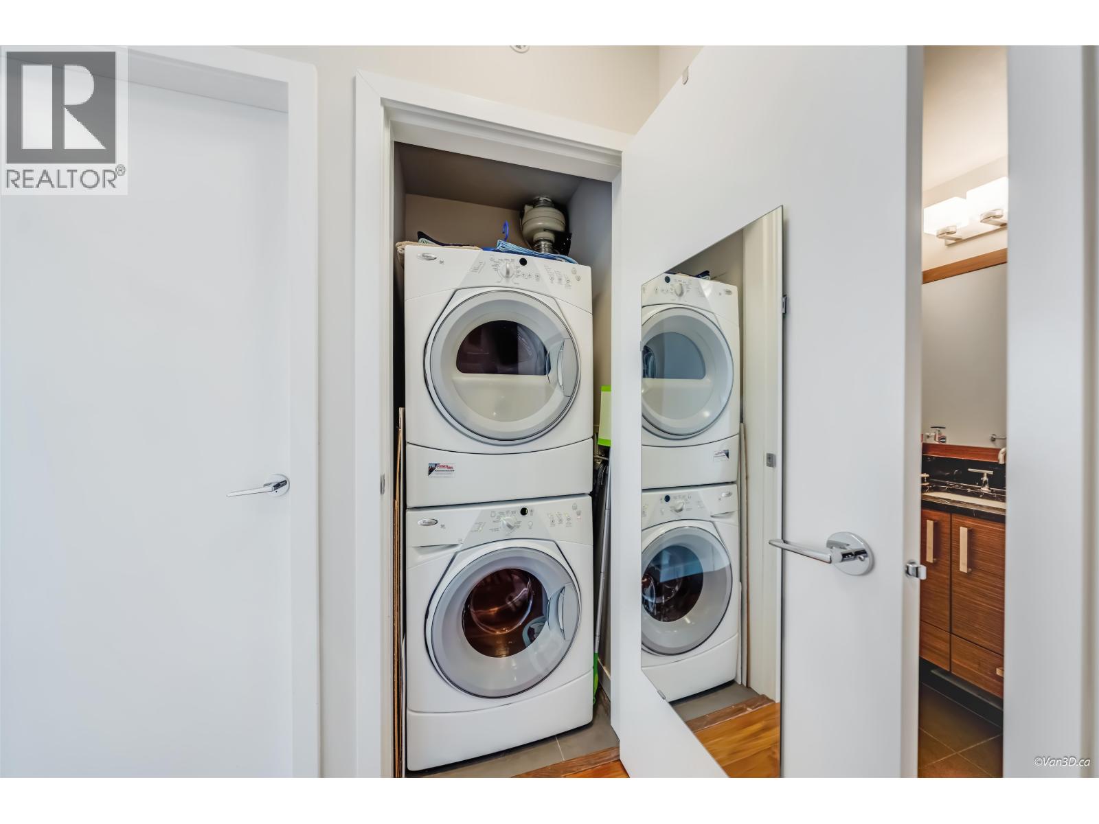 2405 6188 Wilson Avenue, Burnaby, British Columbia  V5H 0A5 - Photo 25 - R3110236