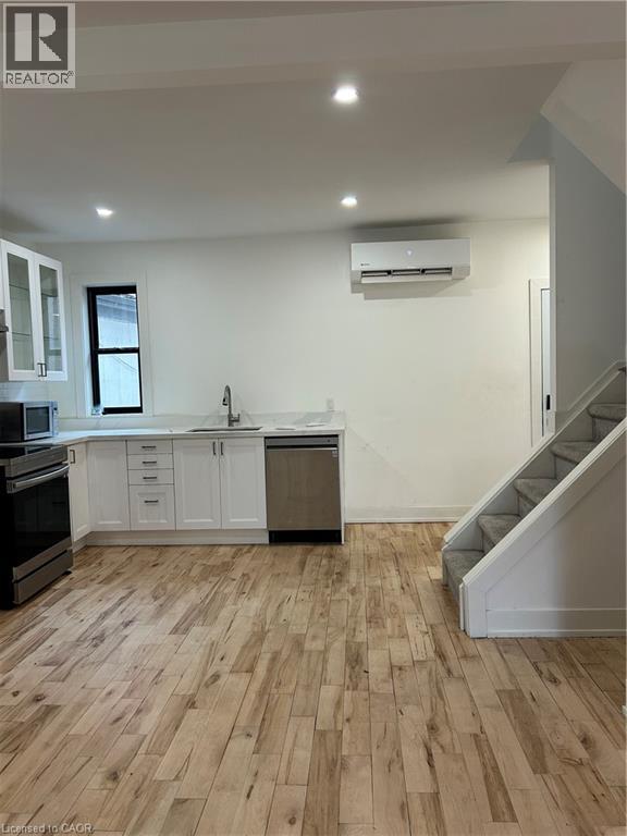 13 Hess Street, Hamilton, Ontario  L8P 3M7 - Photo 6 - 40820290