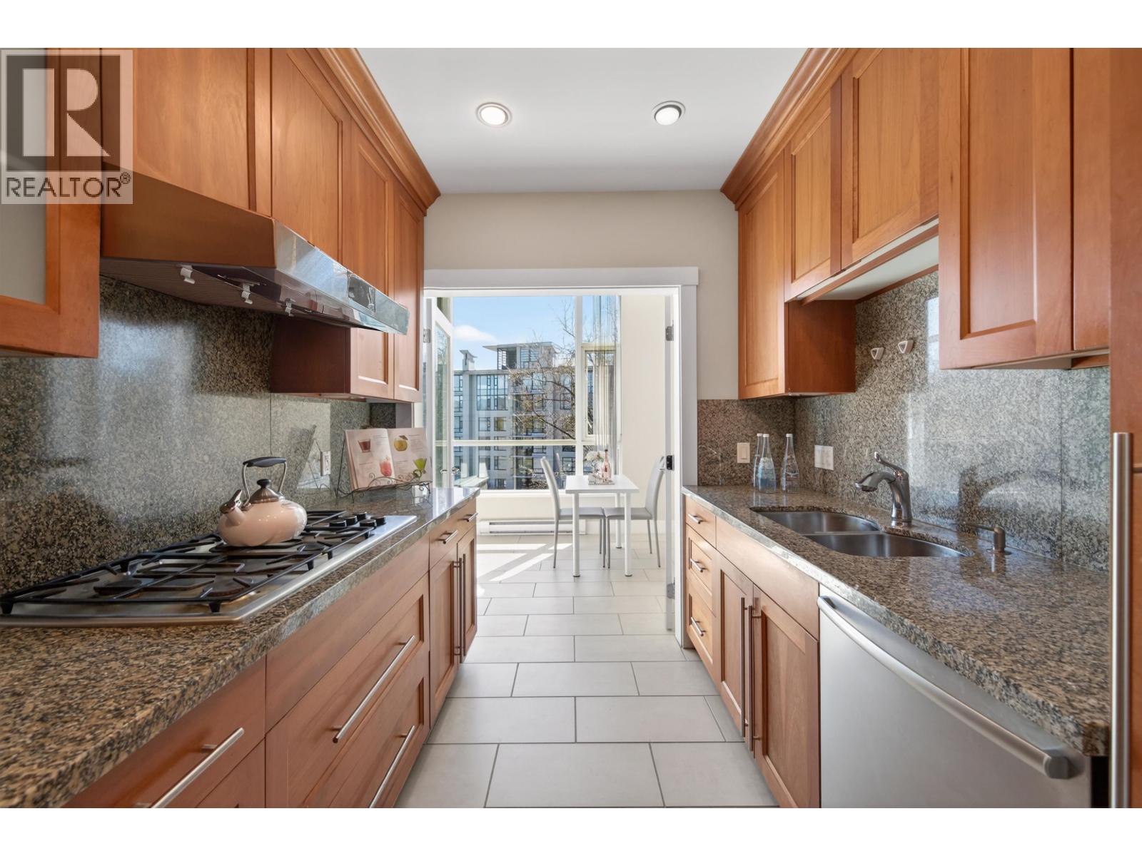 613 4685 Valley Drive, Vancouver, British Columbia  V6J 5M2 - Photo 7 - R3110357