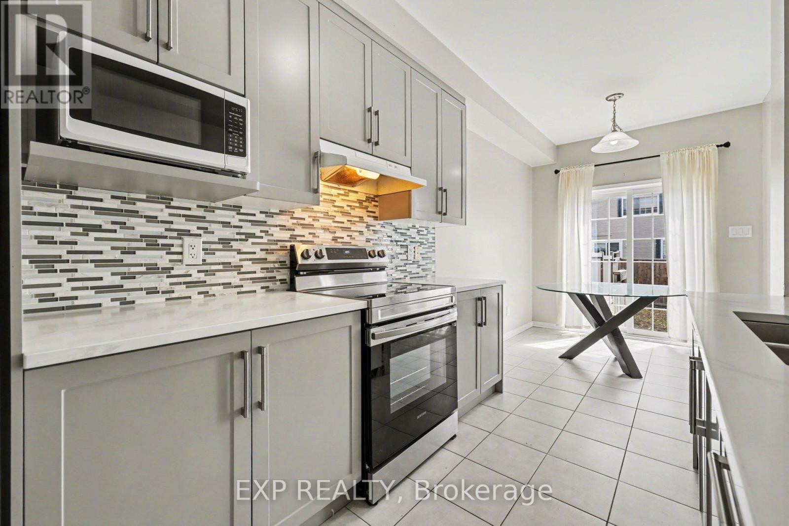 450 Ashbourne Crescent, Ottawa, Ontario  K2J 0P5 - Photo 10 - X12992236