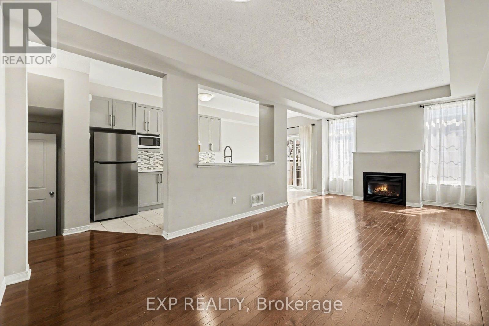 450 Ashbourne Crescent, Ottawa, Ontario  K2J 0P5 - Photo 6 - X12992236