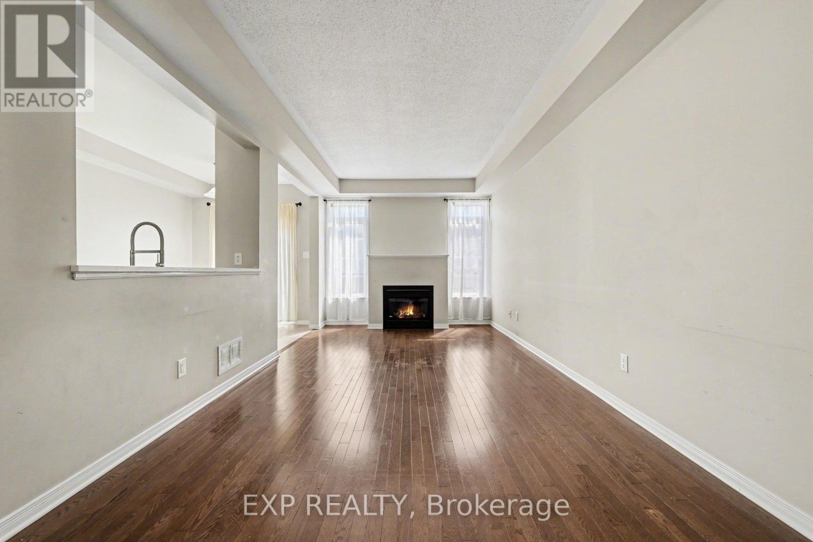 450 Ashbourne Crescent, Ottawa, Ontario  K2J 0P5 - Photo 8 - X12992236