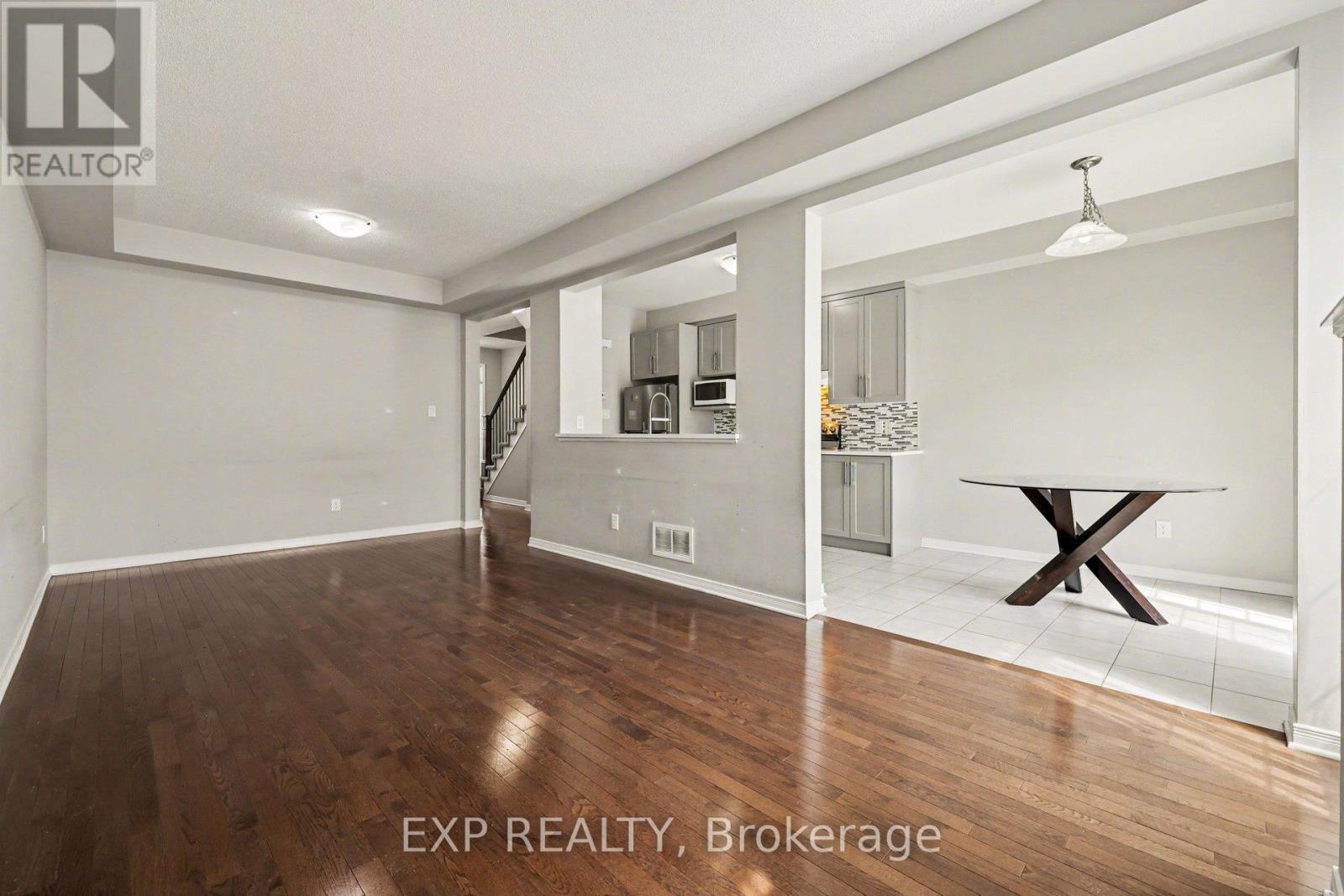 450 Ashbourne Crescent, Ottawa, Ontario  K2J 0P5 - Photo 9 - X12992236