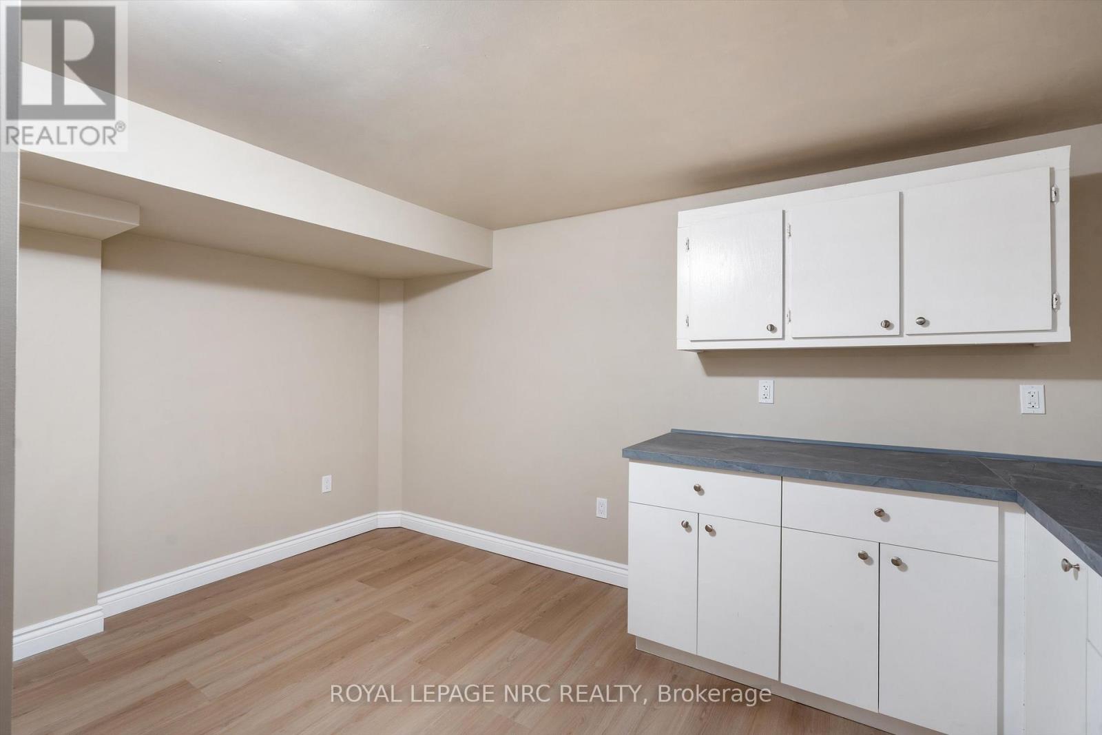 21 Chalmers Street, St. Catharines, Ontario  L2M 5C7 - Photo 10 - X12992104