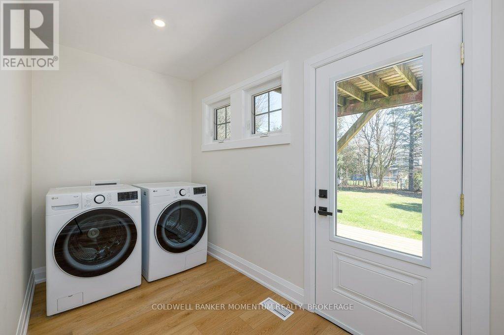 1105 Haist Street, Pelham, Ontario  L0S 1E2 - Photo 18 - X12992272