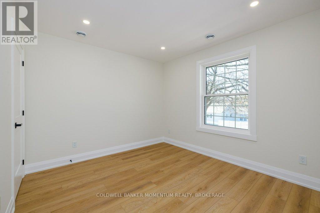 1105 Haist Street, Pelham, Ontario  L0S 1E2 - Photo 19 - X12992272