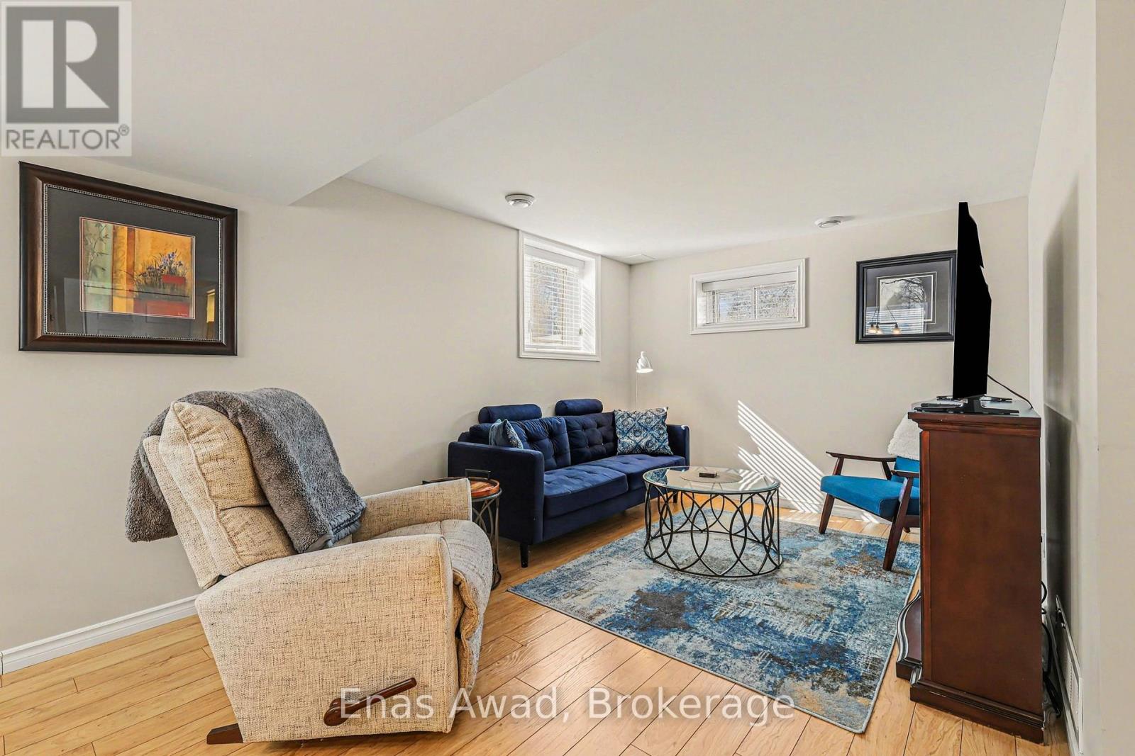 170 Anna Avenue, Ottawa, Ontario  K1Z 7V2 - Photo 4 - X12992352