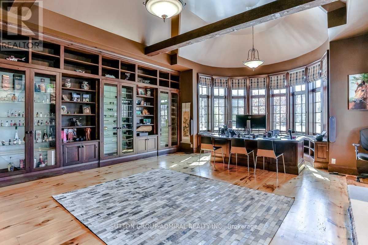 66 Scotch Valley Drive, King, Ontario  L7B 1L9 - Photo 14 - N12984392