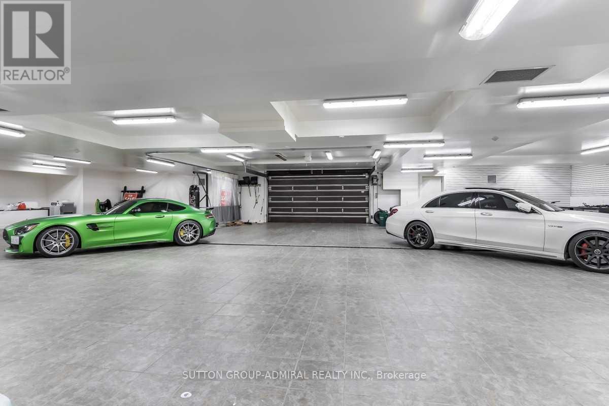 66 Scotch Valley Drive, King, Ontario  L7B 1L9 - Photo 26 - N12984392