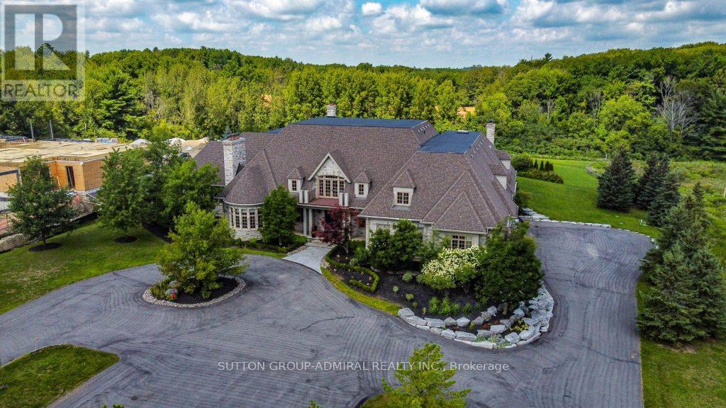 66 Scotch Valley Drive, King, Ontario  L7B 1L9 - Photo 37 - N12984392