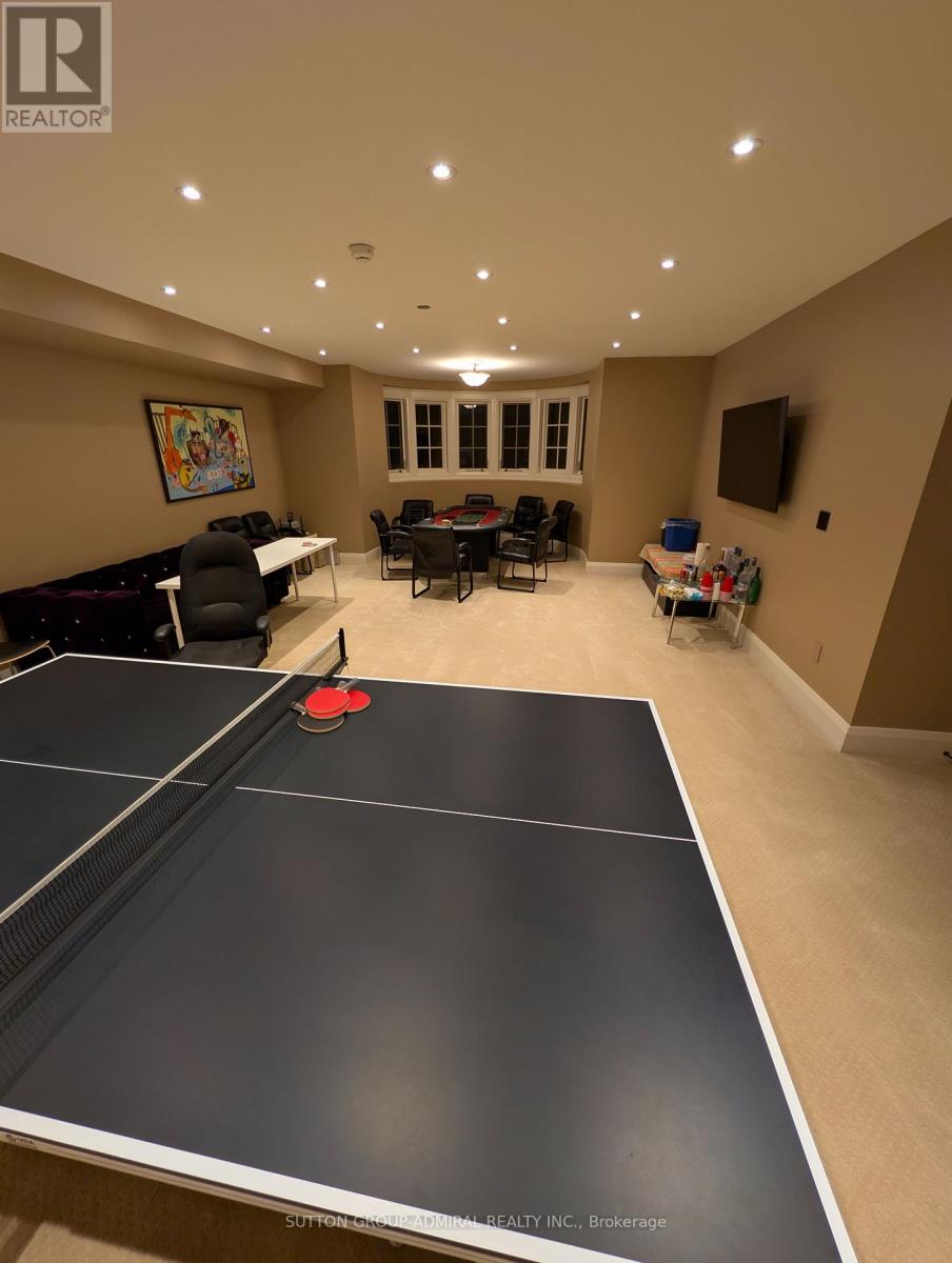 66 Scotch Valley Drive, King, Ontario  L7B 1L9 - Photo 38 - N12984392