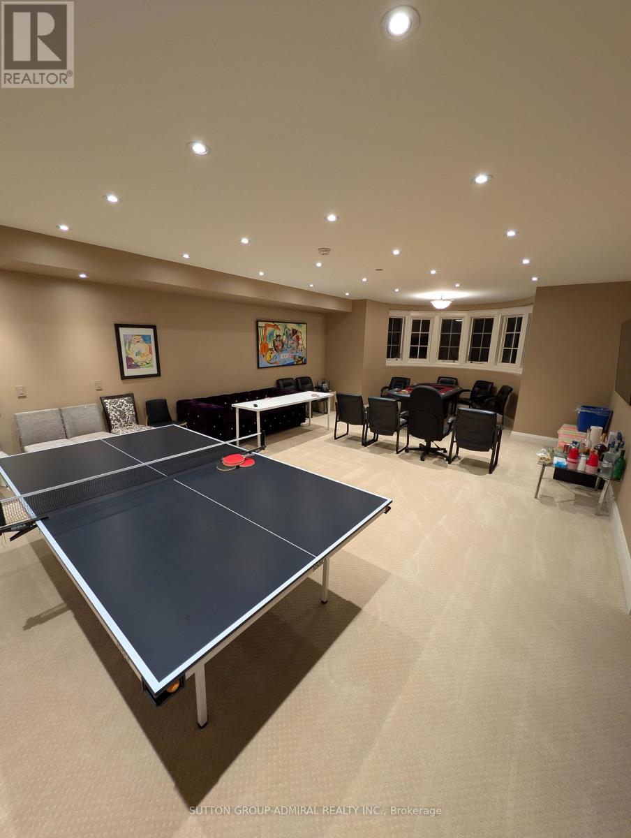 66 Scotch Valley Drive, King, Ontario  L7B 1L9 - Photo 40 - N12984392