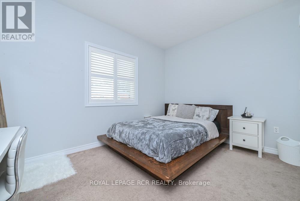 10 Fisher Drive, Adjala-Tosorontio, Ontario  L0M 1J0 - Photo 18 - N12953396