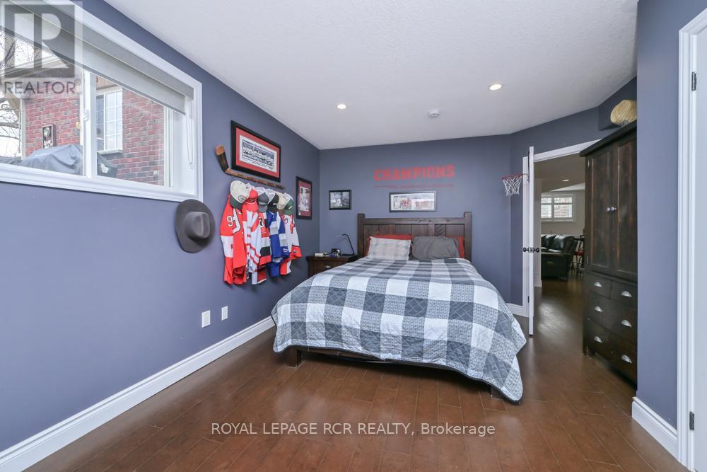 10 Fisher Drive, Adjala-Tosorontio, Ontario  L0M 1J0 - Photo 24 - N12953396