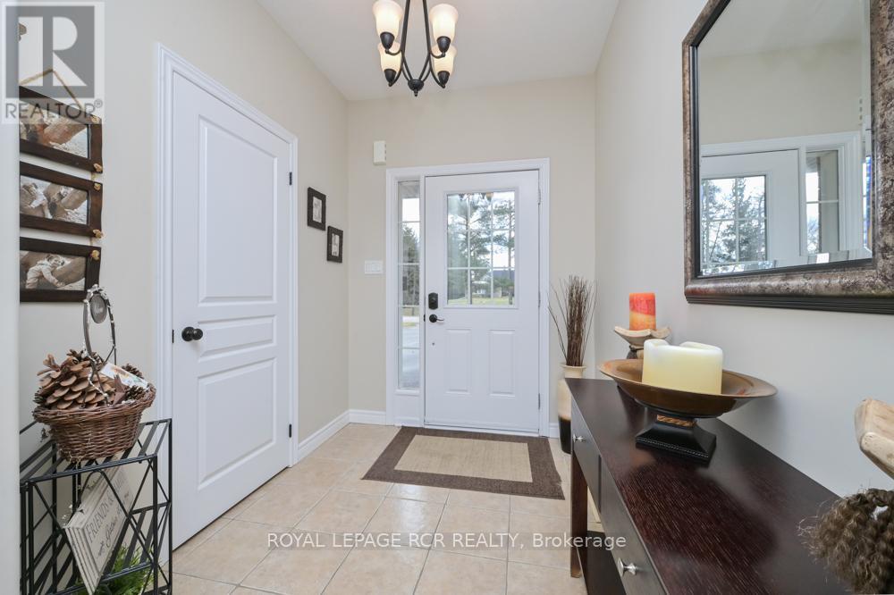 10 Fisher Drive, Adjala-Tosorontio, Ontario  L0M 1J0 - Photo 4 - N12953396