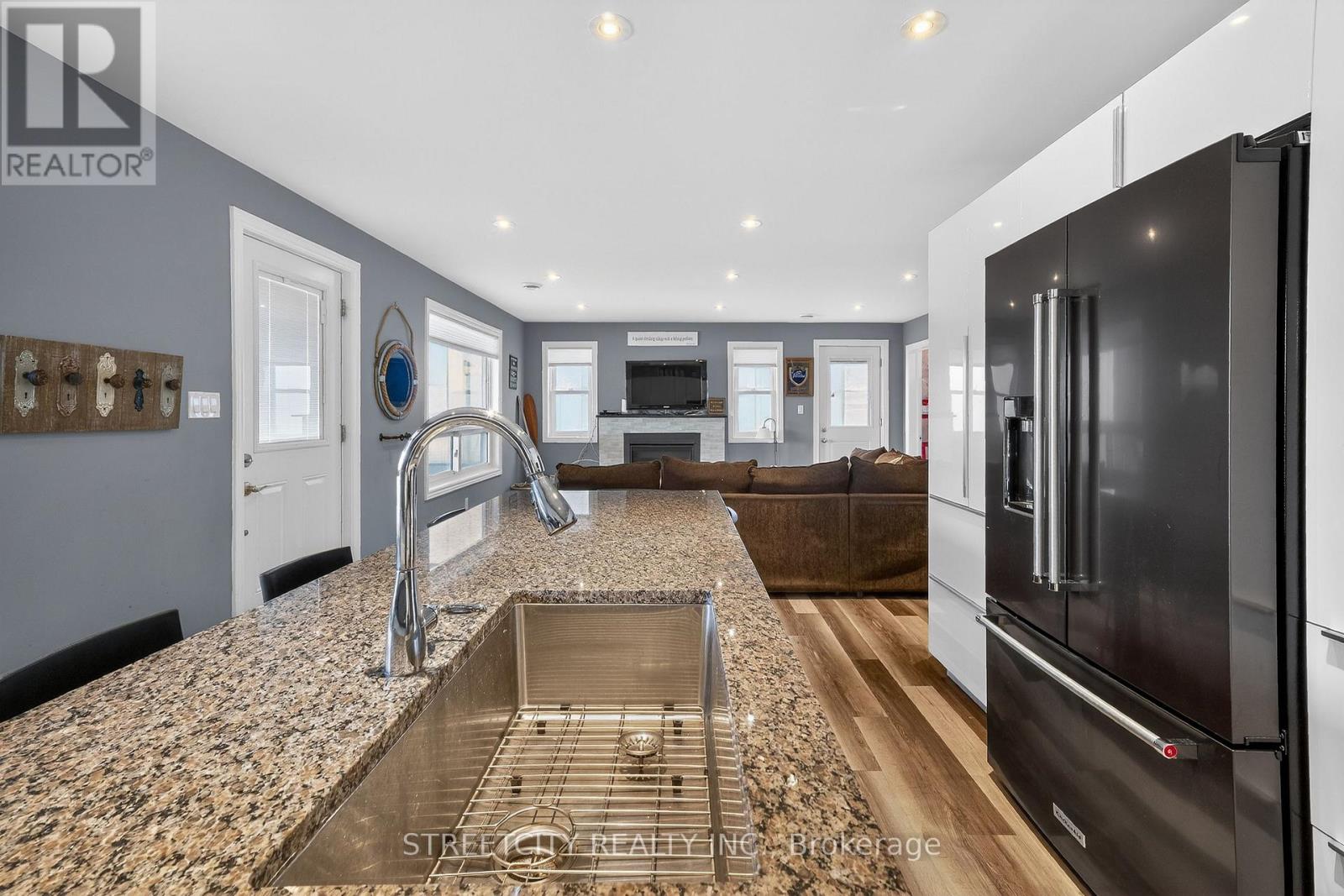 387 Stanley Park Drive, Central Elgin, Ontario  N5L 1E6 - Photo 10 - X12959194