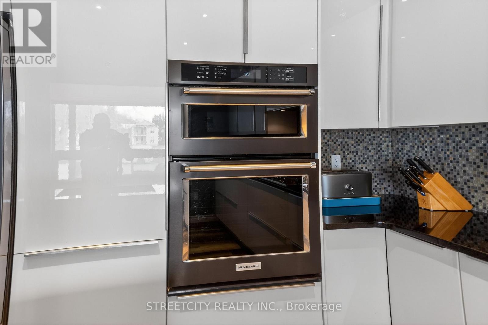 387 Stanley Park Drive, Central Elgin, Ontario  N5L 1E6 - Photo 8 - X12959194