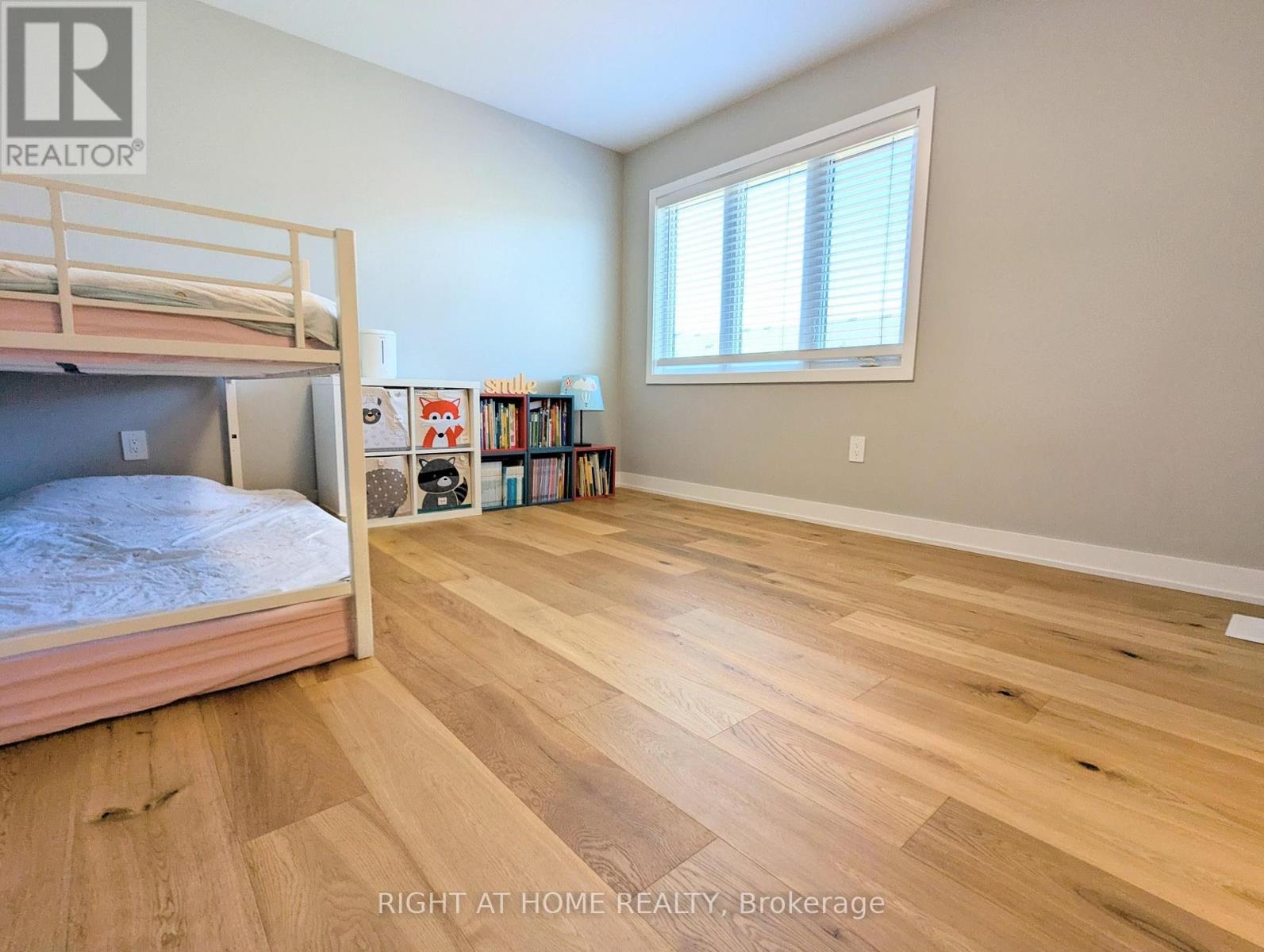 22 Westwood Avenue, Barrie, Ontario  L9J 0M6 - Photo 23 - S12983178