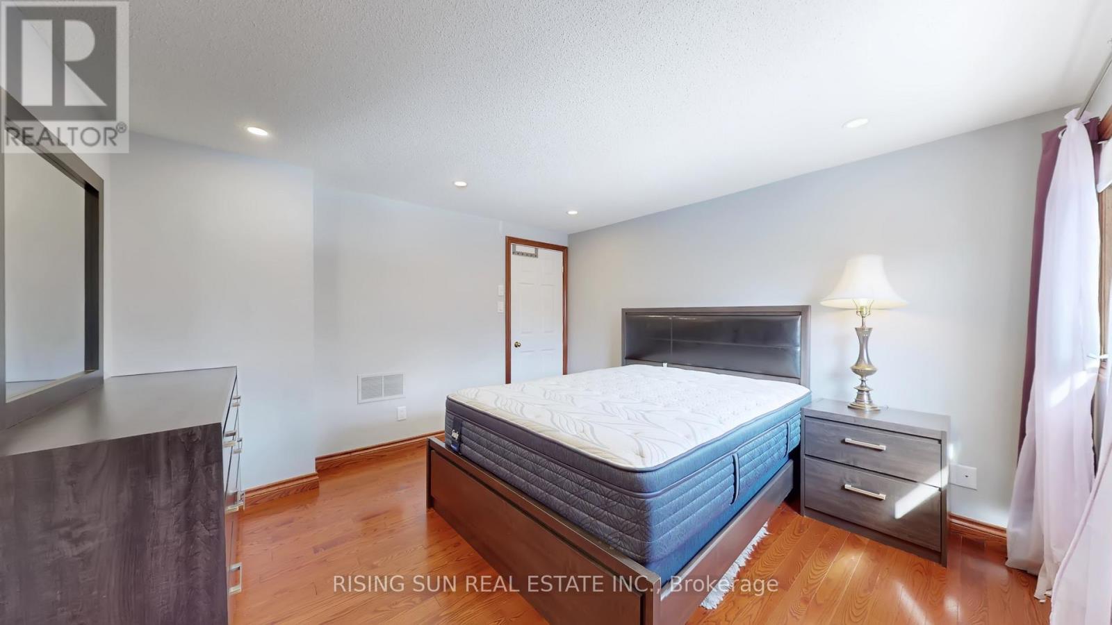 122 Barr Crescent, Brampton, Ontario  L6Z 3C8 - Photo 23 - W12812358