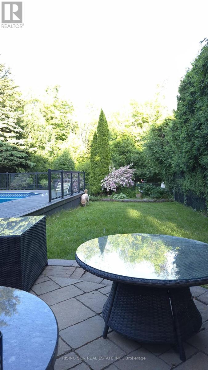 122 Barr Crescent, Brampton, Ontario  L6Z 3C8 - Photo 34 - W12812358