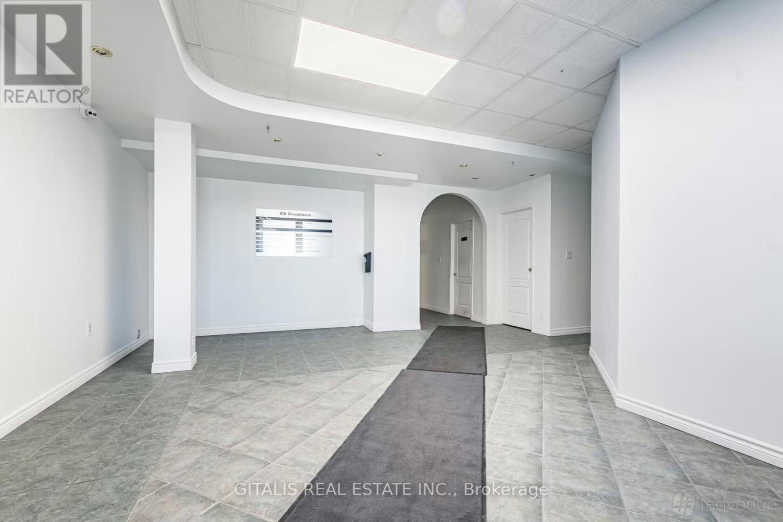 105 Brockhouse Road, Toronto, Ontario  M8W 2W8 - Photo 7 - W12991394