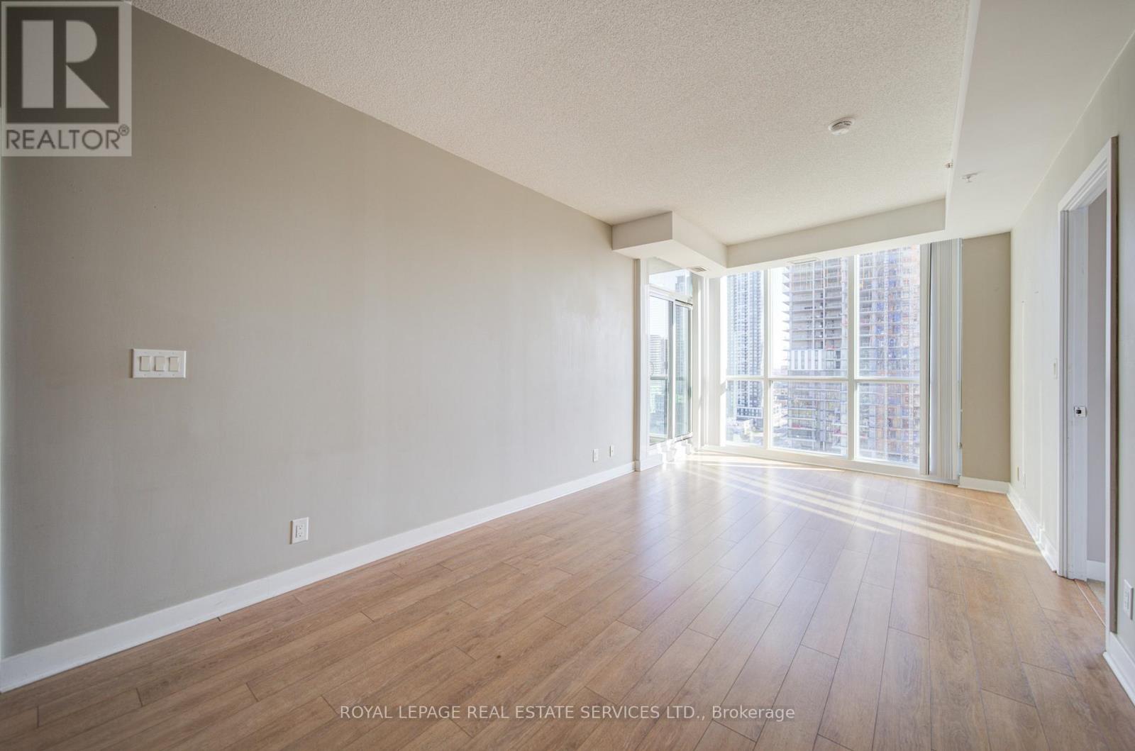 1601 - 3985 Grand Park Drive, Mississauga, Ontario  L5B 0H8 - Photo 2 - W12991856