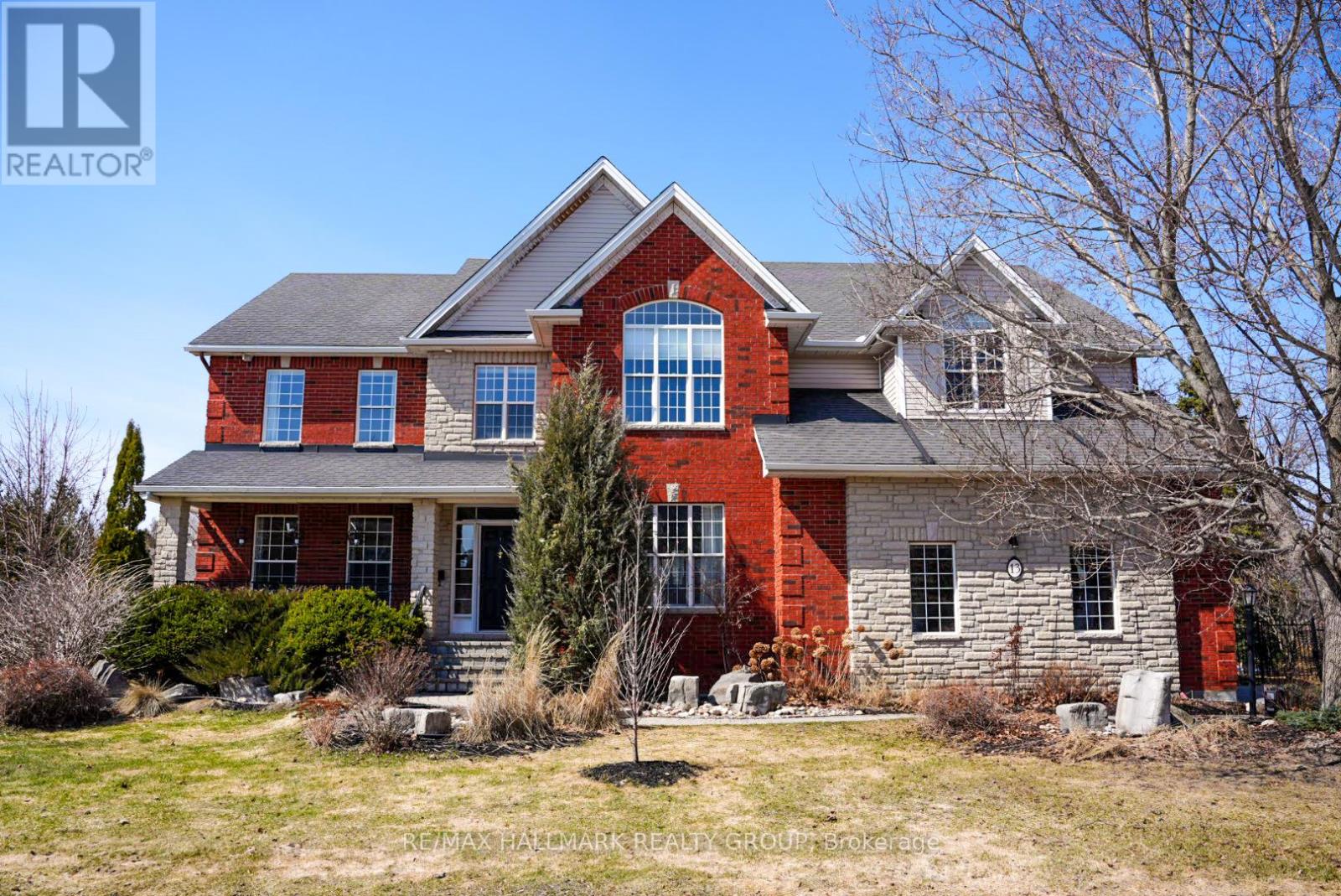 13 Beechgrove Gardens, Ottawa, Ontario  K2S 1W5 - Photo 2 - X12853870