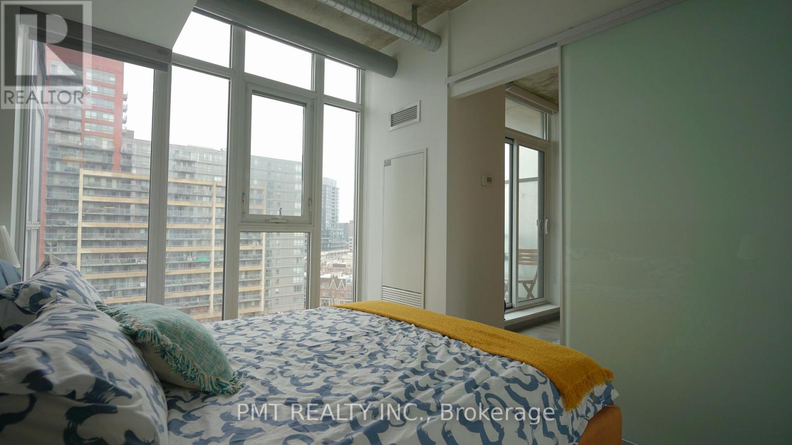 1014 - 150 Sudbury Street, Toronto, Ontario  M6J 3S8 - Photo 16 - C12992100