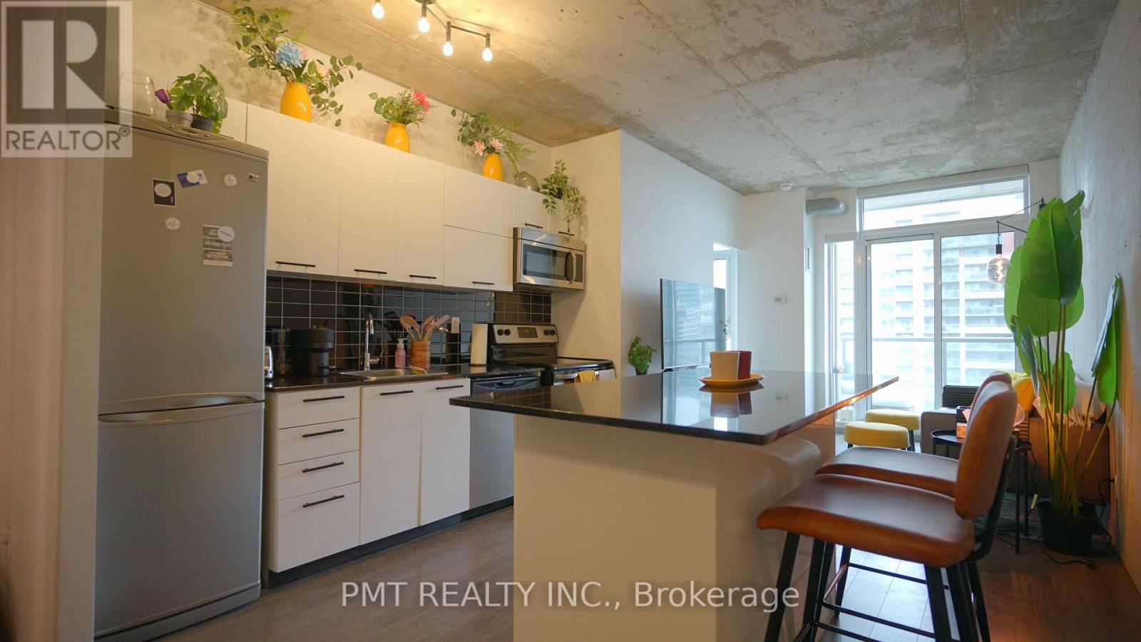 1014 - 150 Sudbury Street, Toronto, Ontario  M6J 3S8 - Photo 4 - C12992100