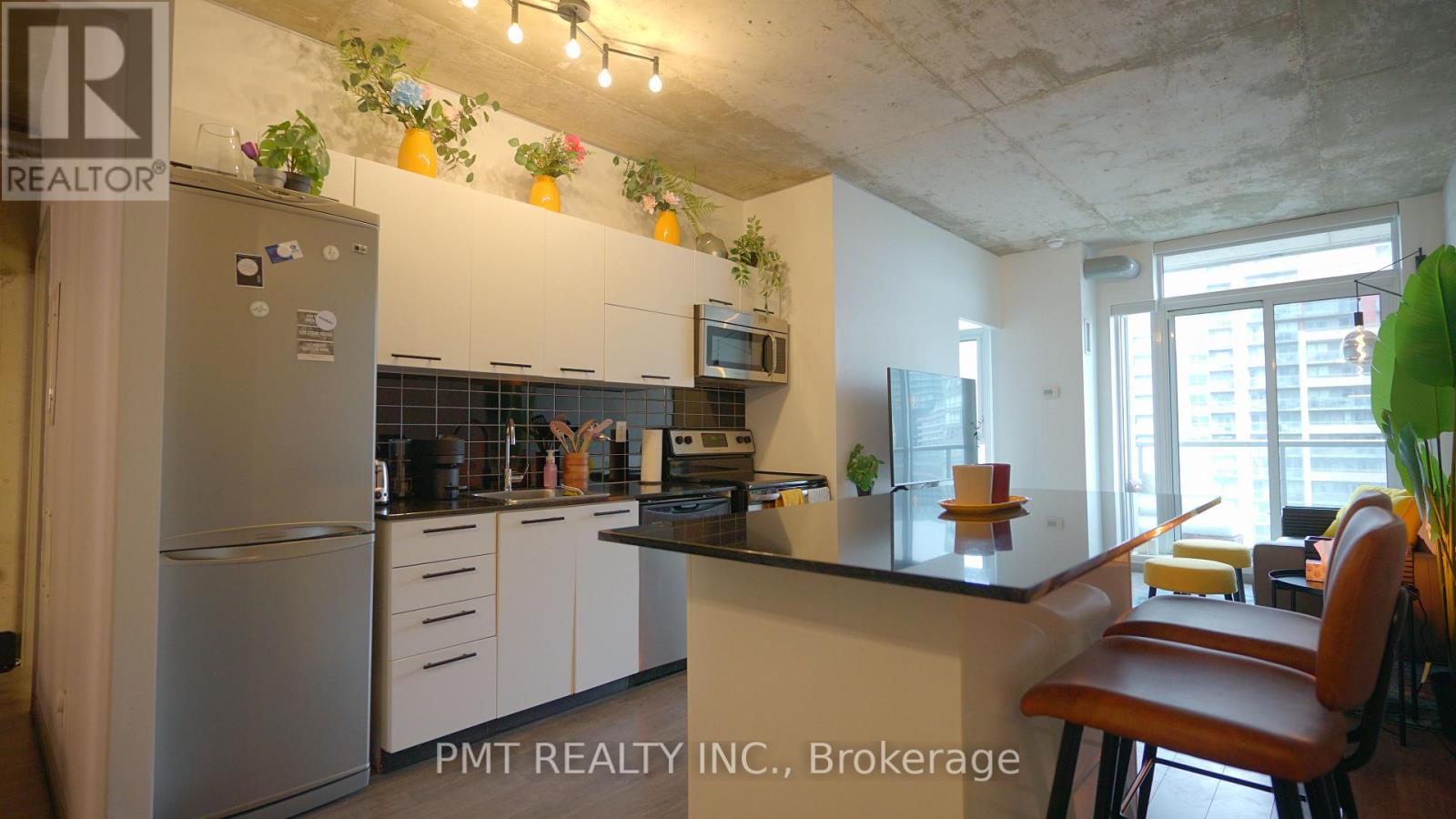 1014 - 150 Sudbury Street, Toronto, Ontario  M6J 3S8 - Photo 5 - C12992100