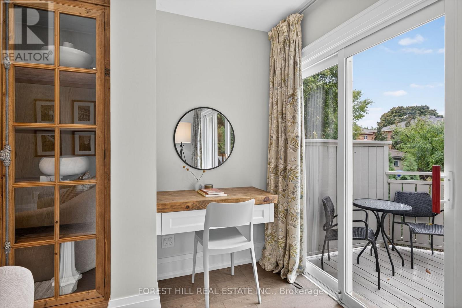 101 BOMBAY AVENUE Toronto (Lansing-Westgate), ON M3H 1C1